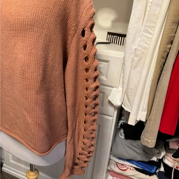 Great condition cozy sweater - Picture 2 of 4